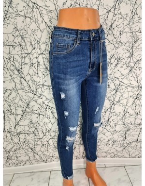 Moteriški didelių dydžių trumpesnio modelio džinsai